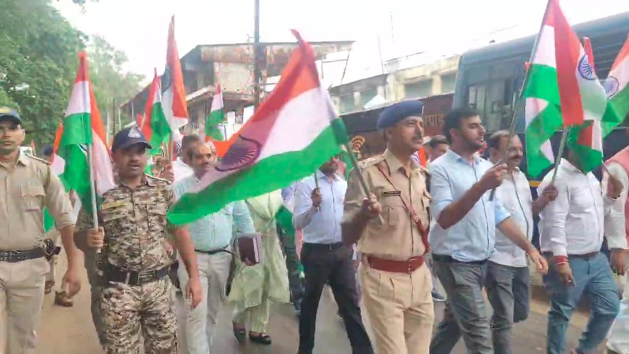 तिरंगामय हुआ विराट नगर शहडोल